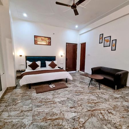 Hotel Sangam View Prayagraj Ngoại thất bức ảnh