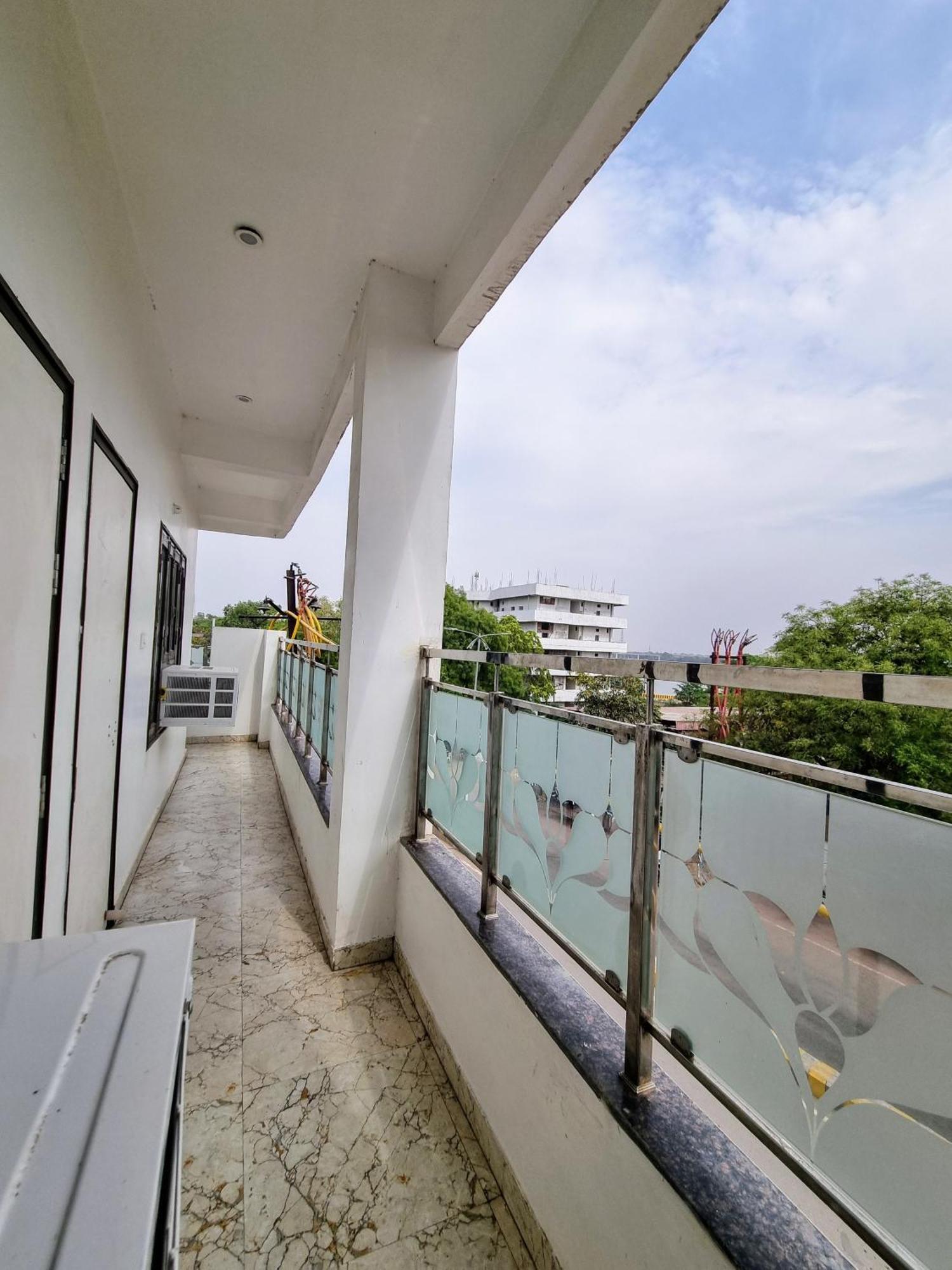 Hotel Sangam View Prayagraj Ngoại thất bức ảnh