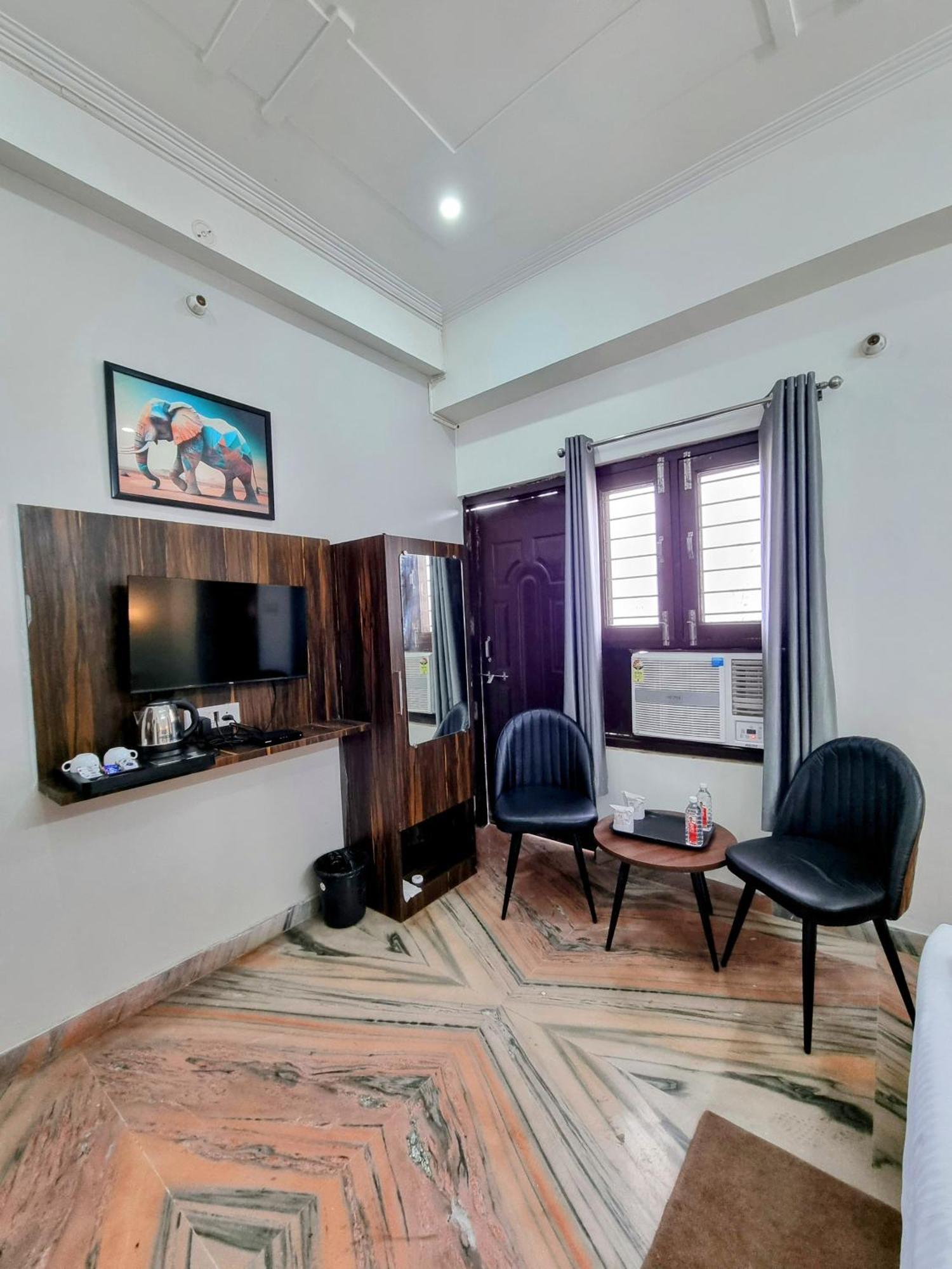 Hotel Sangam View Prayagraj Ngoại thất bức ảnh