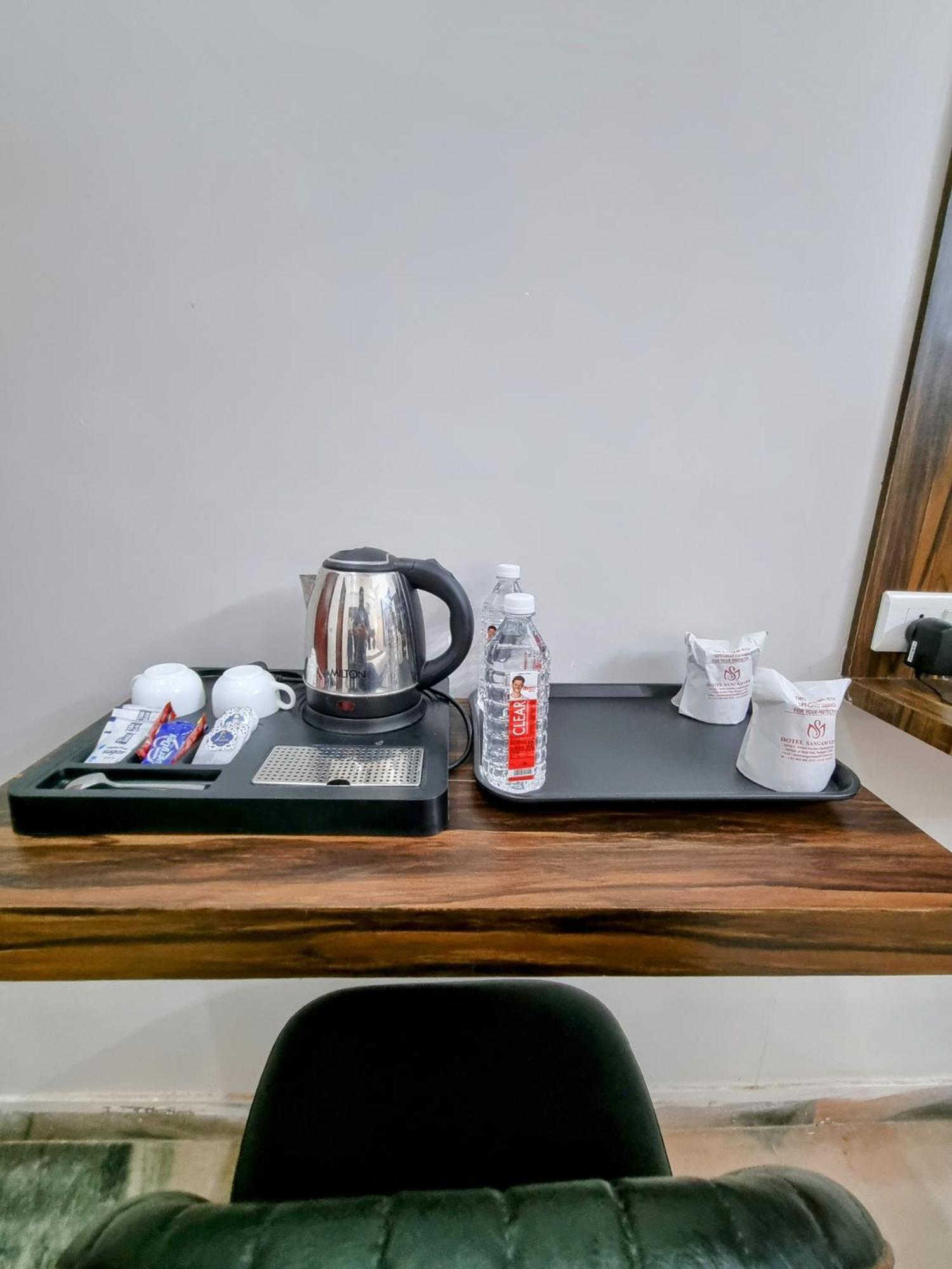 Hotel Sangam View Prayagraj Ngoại thất bức ảnh