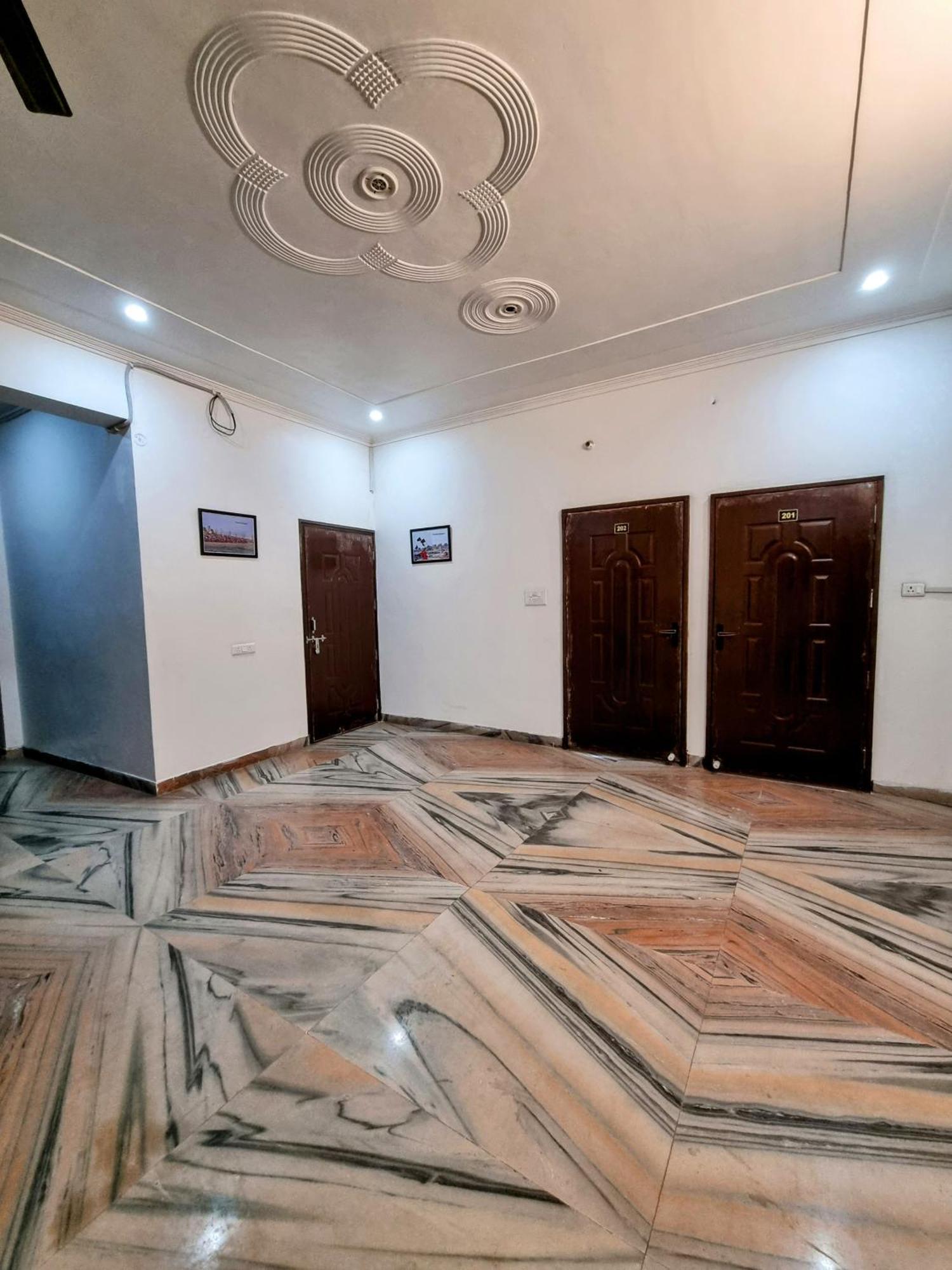 Hotel Sangam View Prayagraj Ngoại thất bức ảnh