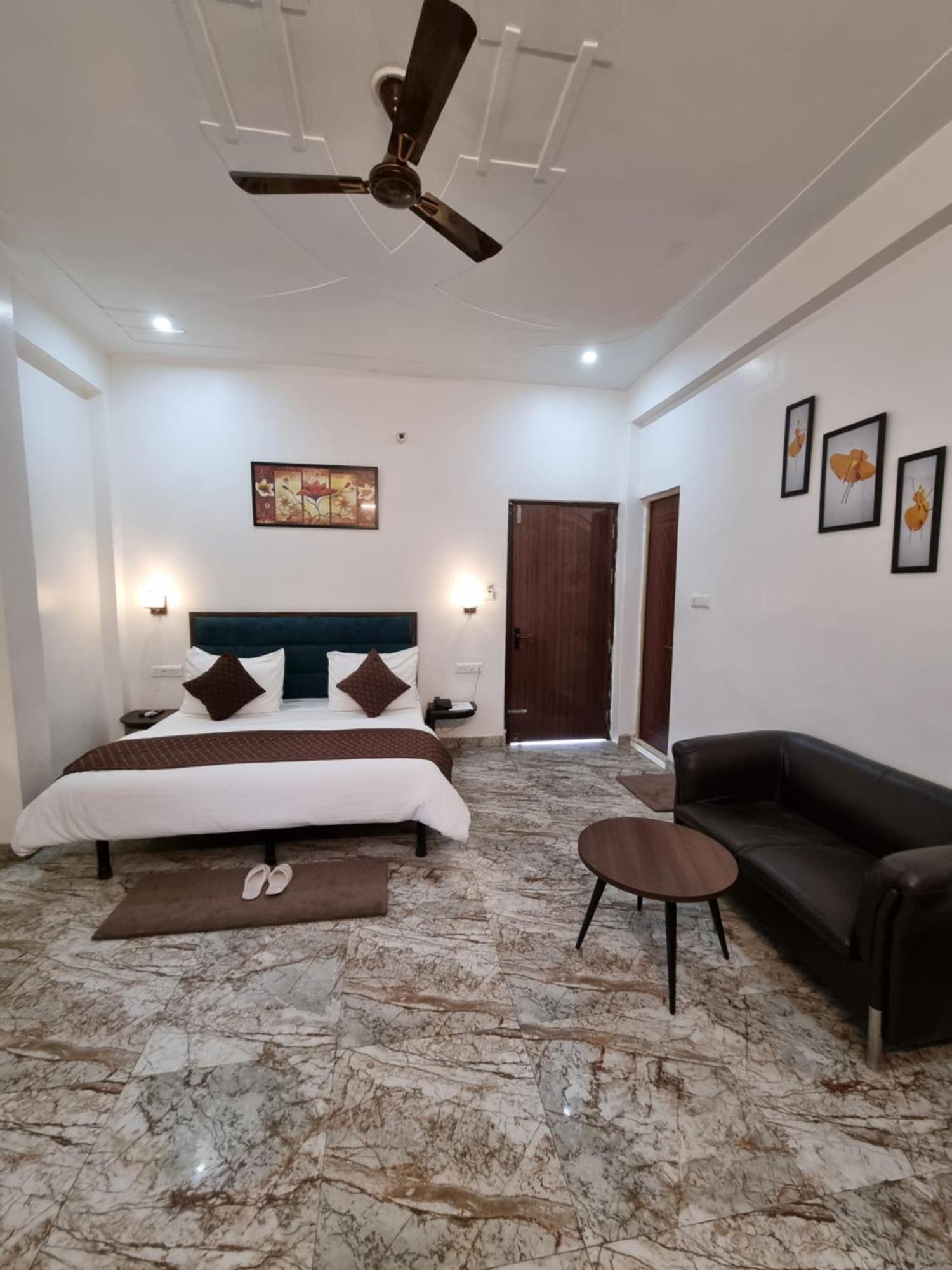 Hotel Sangam View Prayagraj Ngoại thất bức ảnh