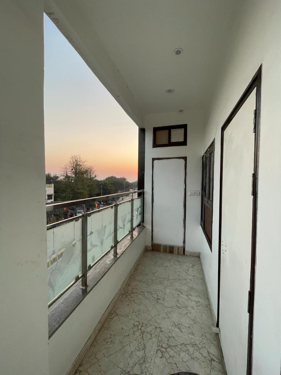 Hotel Sangam View Prayagraj Ngoại thất bức ảnh