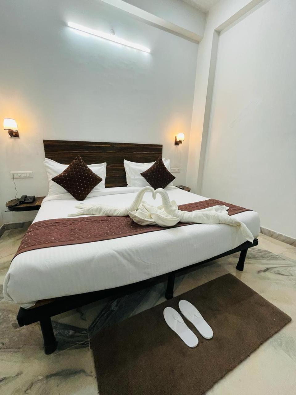 Hotel Sangam View Prayagraj Ngoại thất bức ảnh