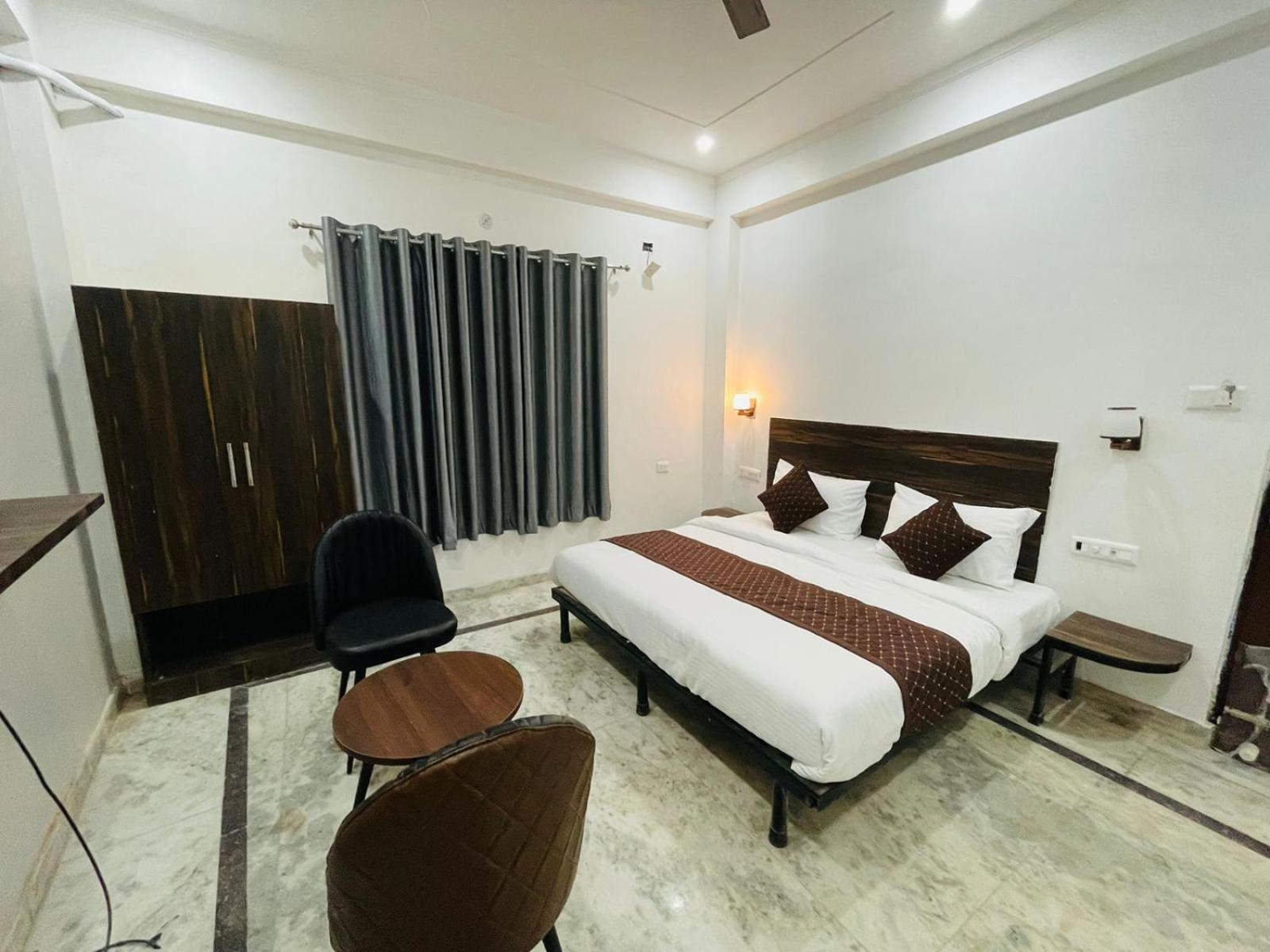 Hotel Sangam View Prayagraj Ngoại thất bức ảnh